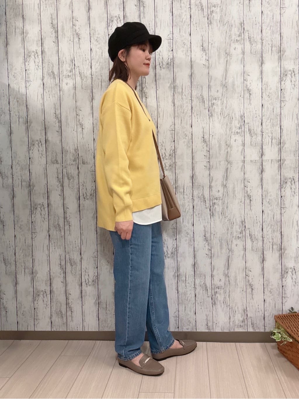 シカさんの「SHOO･LA･RUE｜【高レビュー/洗濯機可/S-LL】さらに軽くなった スポンディッシュ裾フェイクトップス」を使ったコーディネート