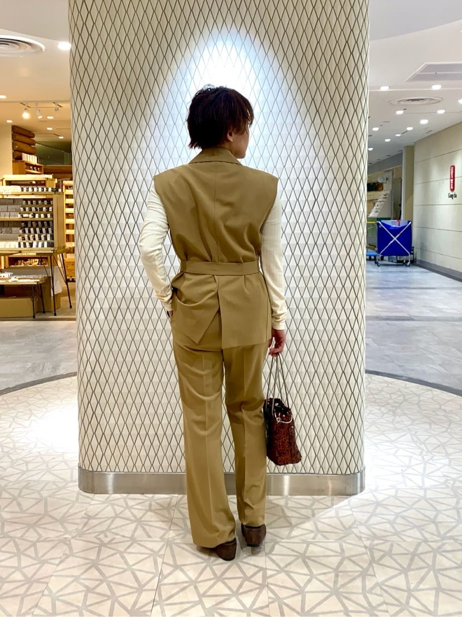 mari_831さんの「INDIVI｜Comfy SET UP｜イージーテーパードパンツ【セットアップ対応／通勤／カセット服／接触冷感／U」を使ったコーディネート
