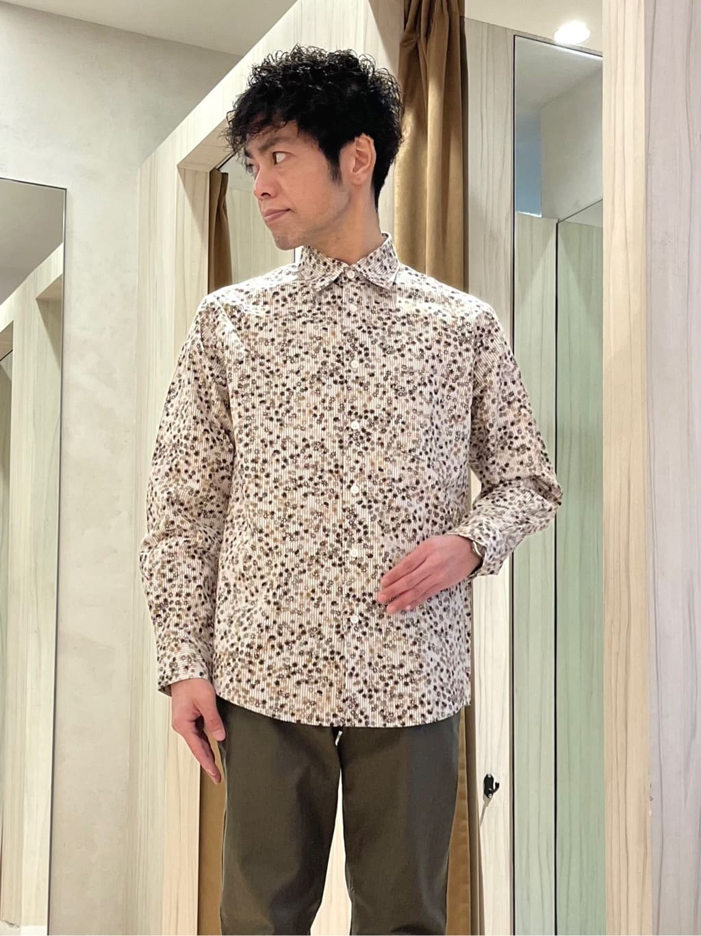 URAさんの「TAKEO KIKUCHI｜カシミヤブレンド ビーバー調チェスターコート」を使ったコーディネート