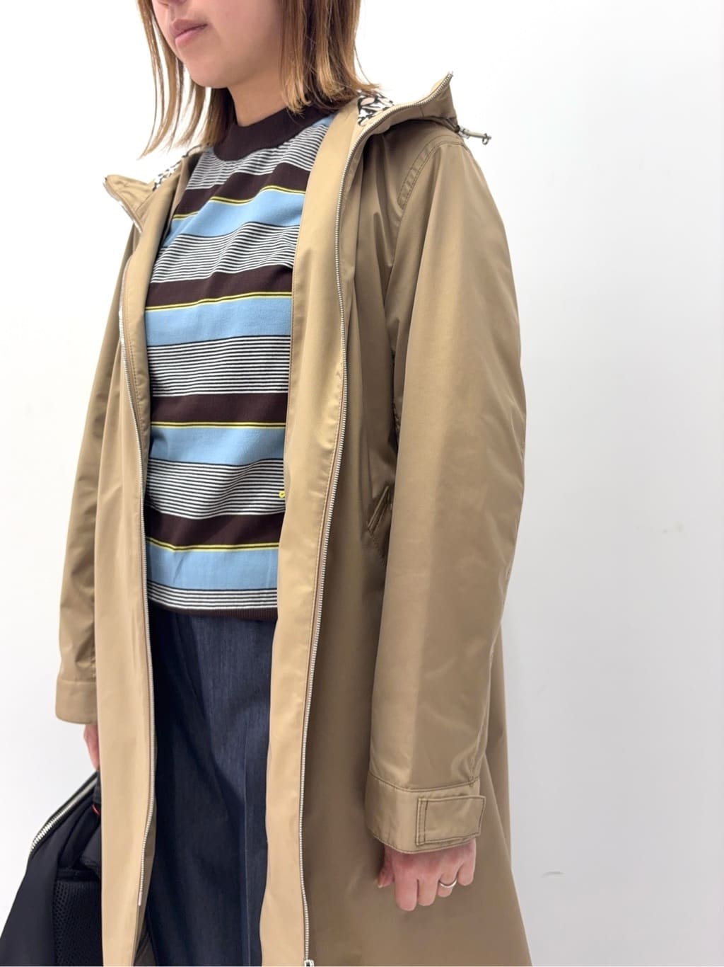 Nishijimaさんの「DRESSTERIOR｜【ウォッシャブル/撥水素材】撥水フーテッドツイルコート」を使ったコーディネート