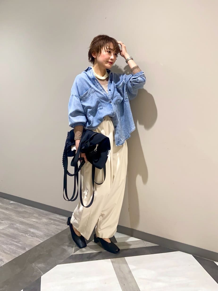 mari_831さんの「INDIVI｜カーヴィーパンツ【接触冷感】」を使ったコーディネート