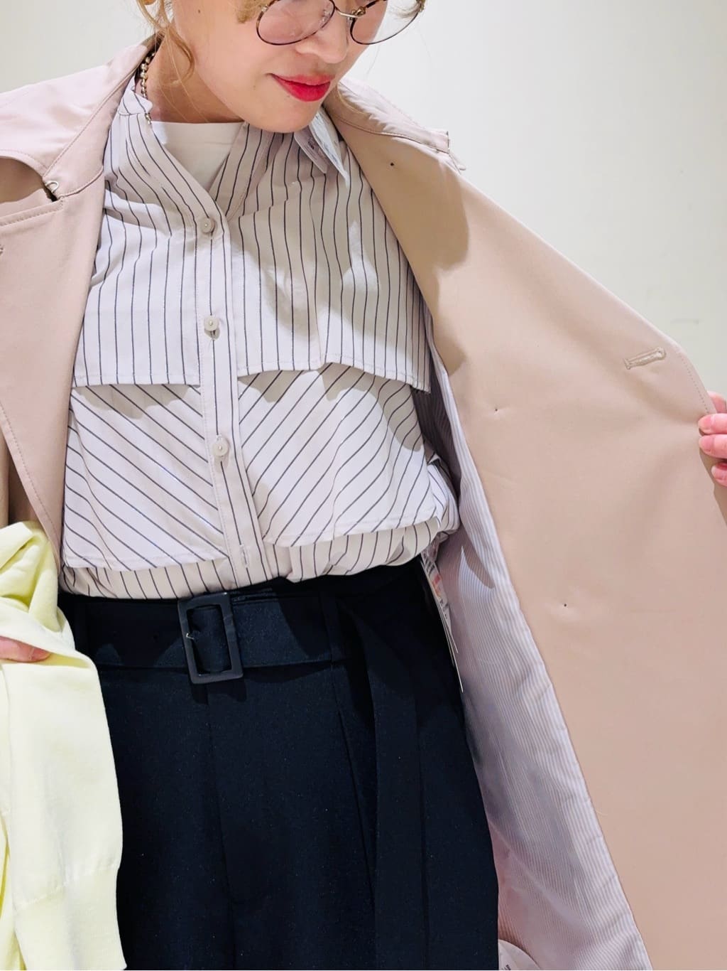 みきちぃさんの「index｜撥水トレンチコート【洗濯機OK／花粉対応】《XS～3L》」を使ったコーディネート