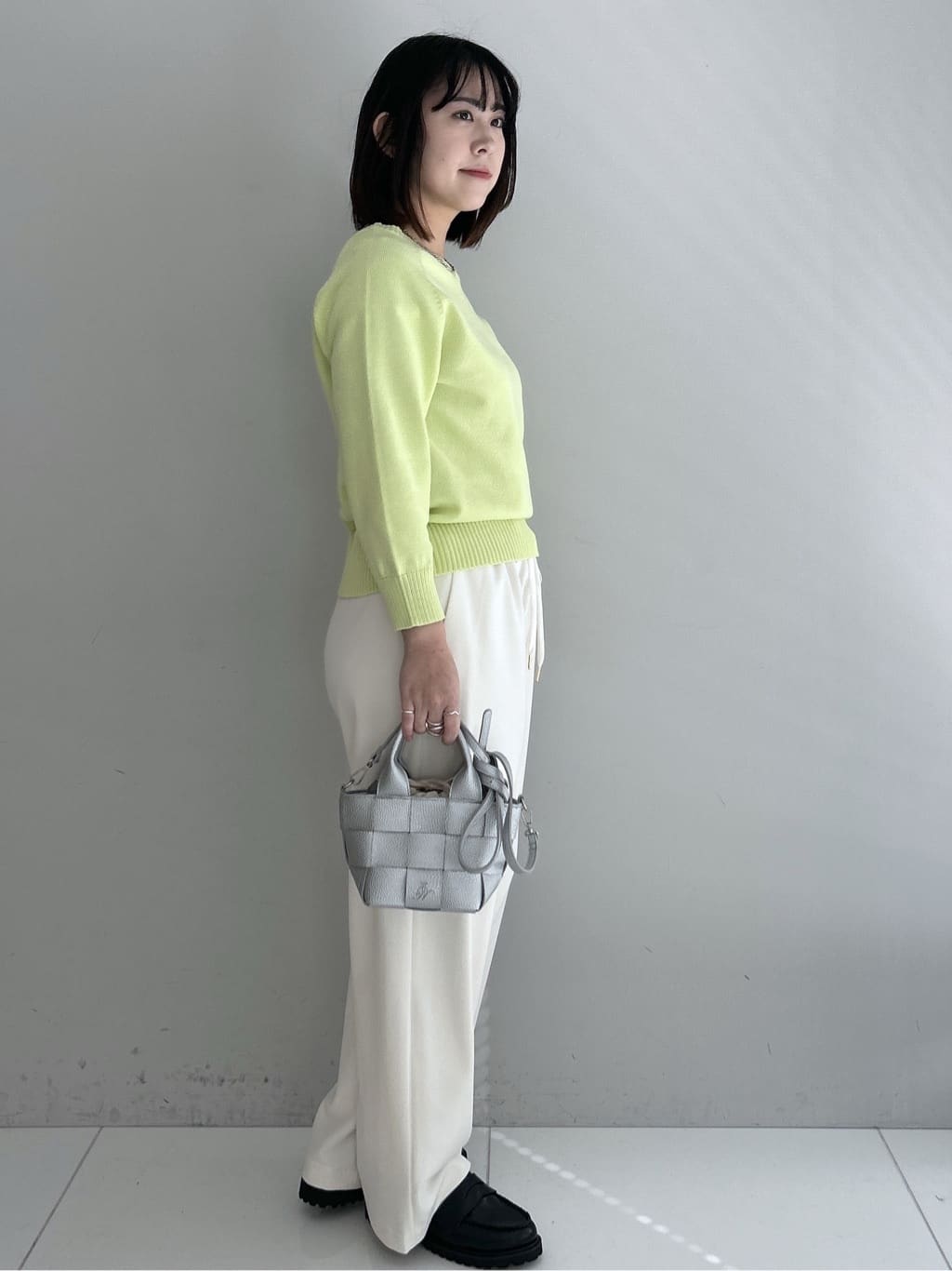 Hirokaさんの「Dessin｜【洗える】コットンVネックニット」を使ったコーディネート