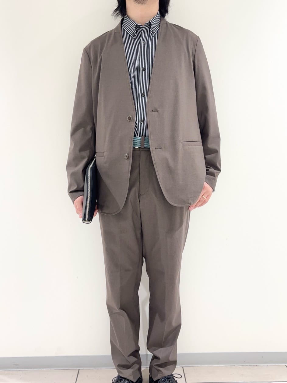 及川さんの「TAKEO KIKUCHI｜【ON／OFF兼用】CARREMANファブリック ノーカラージャケット」を使ったコーディネート