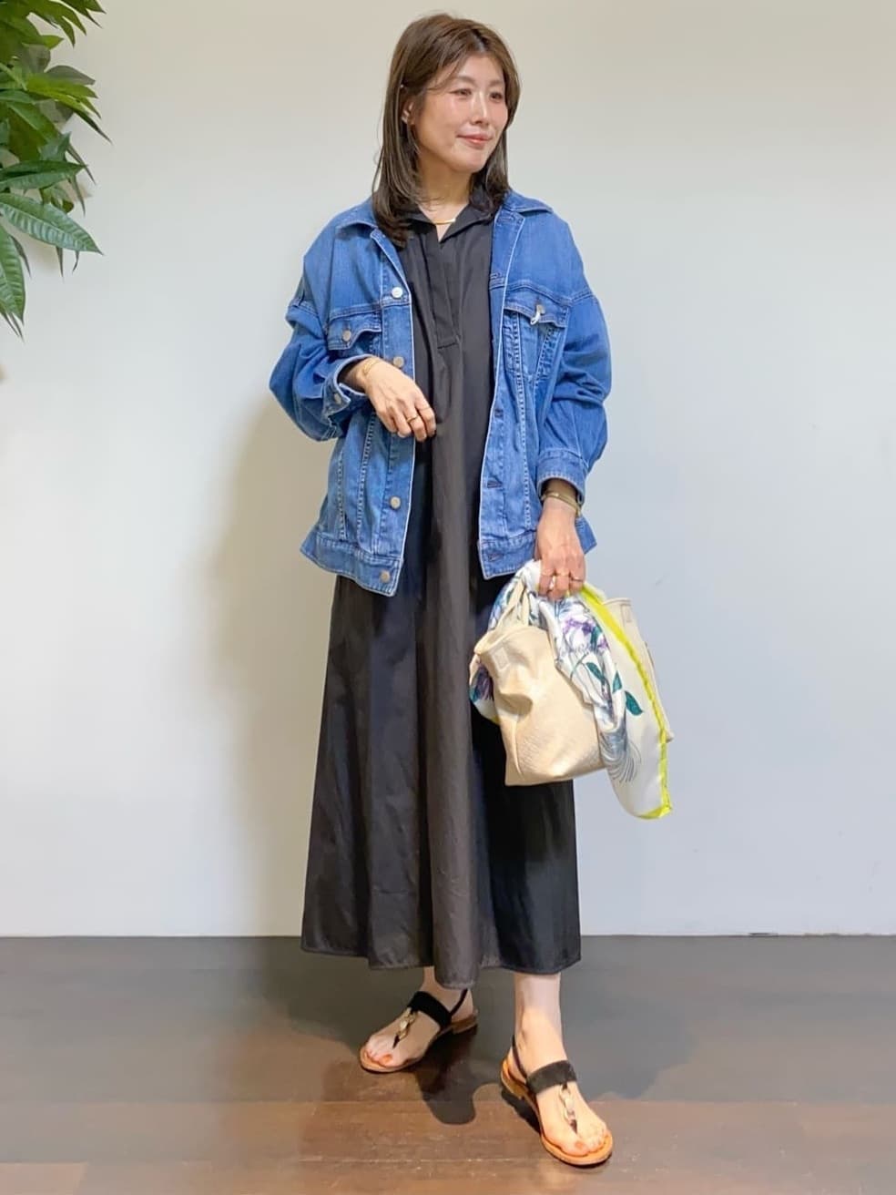 tomoさんの「UNTITLED｜【Healthy DENIM】別注Bran／デニムジャケット」を使ったコーディネート