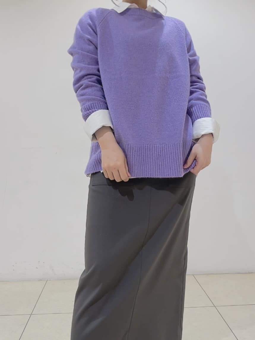 watanabeさんの「UNTITLED｜【重ね着もおすすめ/洗える】ウールカシミヤ クルーネックニット」を使ったコーディネート