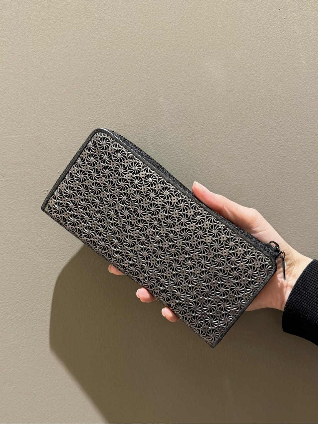 Kさんの「HIROKO HAYASHI｜GIRASOLE（ジラソーレ）ファスナー式長財布」を使ったコーディネート