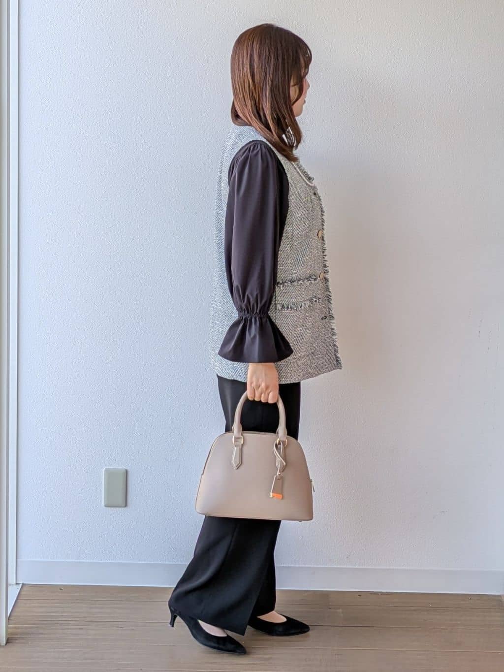 なみきさんの「UNTITLED｜【オンオフ使える】スラブツイード ジレ」を使ったコーディネート