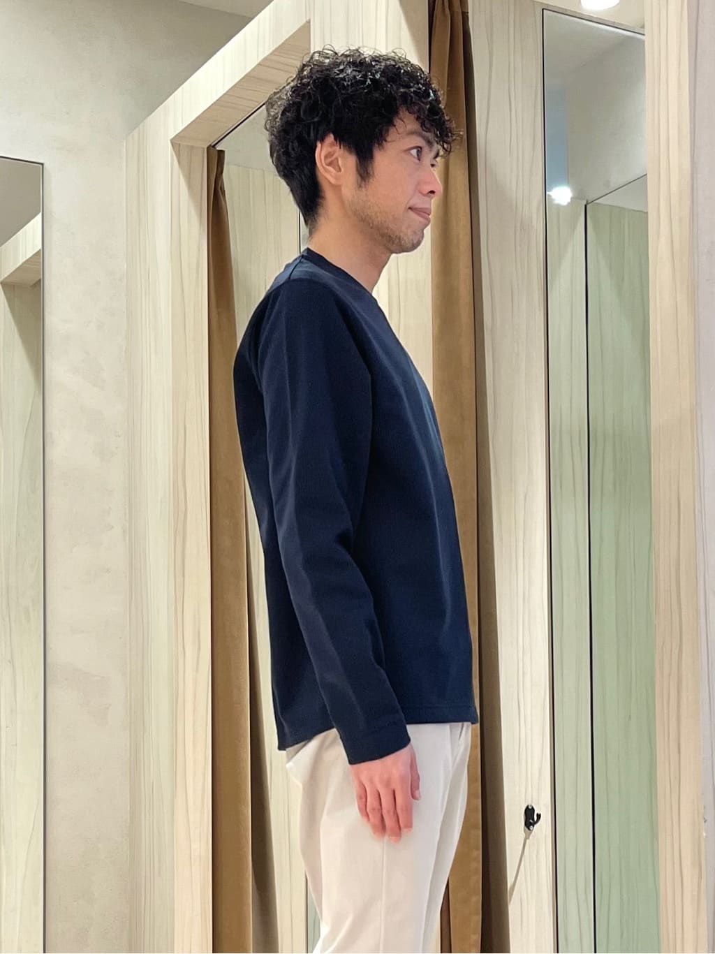 URAさんの「TAKEO KIKUCHI｜畦編みチェック ニットカーディガン」を使ったコーディネート