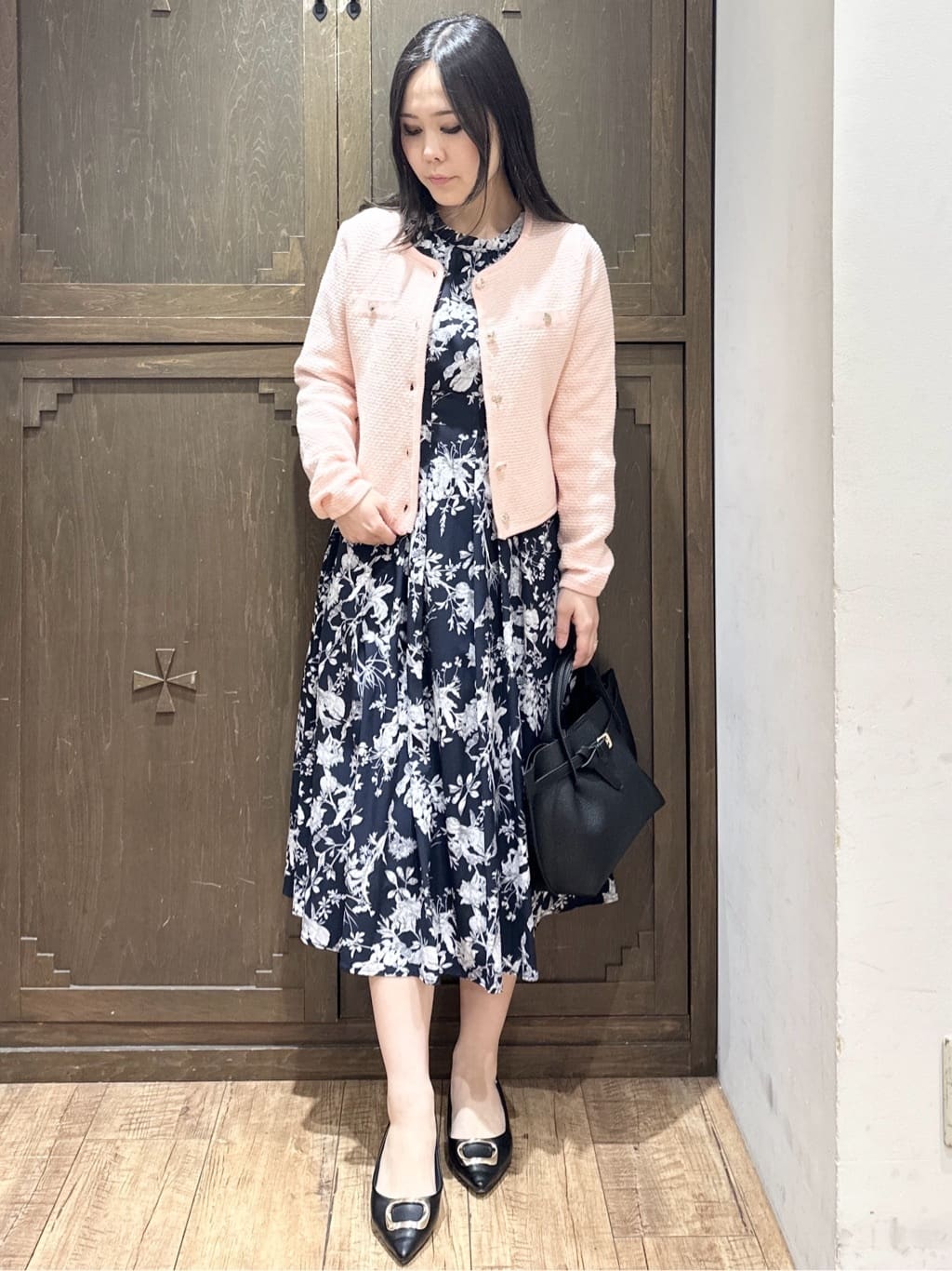 kanaさんの「index｜ラメリリーボクシーショートカーディガン【洗濯機OK】」を使ったコーディネート
