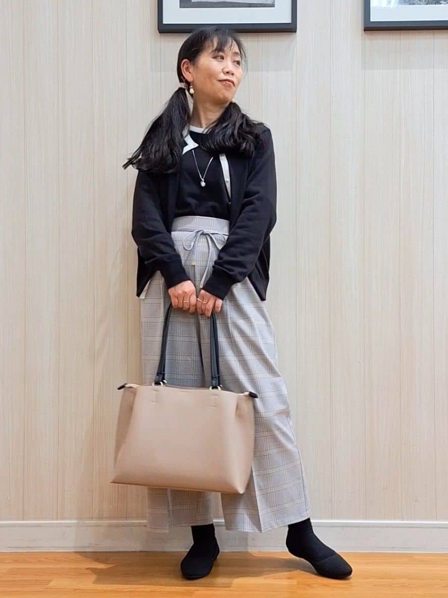 Saoさんの「SHOO･LA･RUE｜【洗濯機可/S-LL/アンサンブル可】結局、シンプル クルーネックニット」を使ったコーディネート
