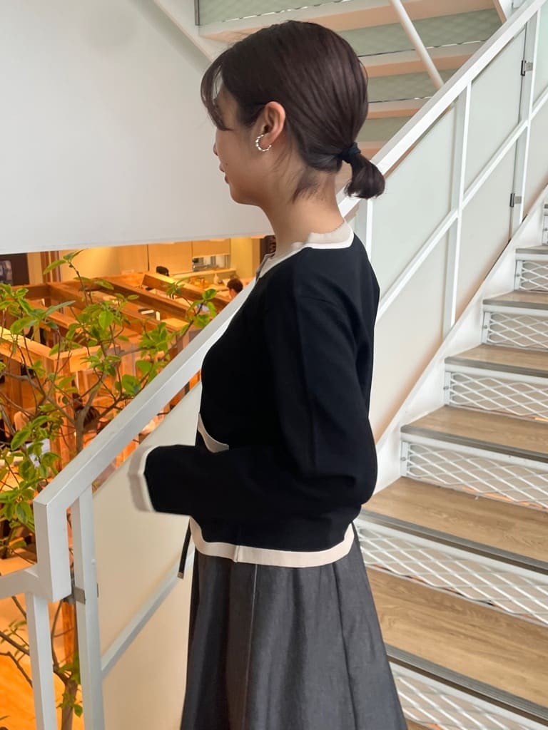 abeさんの「Couture brooch｜【洗える】デニムライク細リボンスカート」を使ったコーディネート