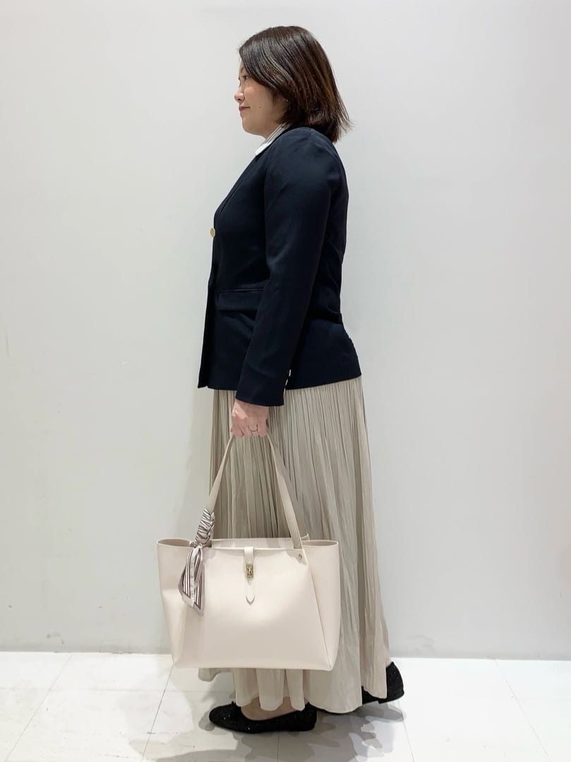 みいちゃんさんの「grove｜【マシンウォッシュ/防シワ】ダブルテーラードジャケット【着回しカセット】」を使ったコーディネート