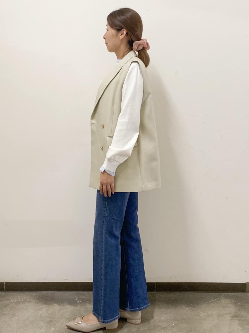 miさんの「index｜金ボタンダブルブレストテーラードジレ／セットアップ対応【洗える】《S～LL》」を使ったコーディネート