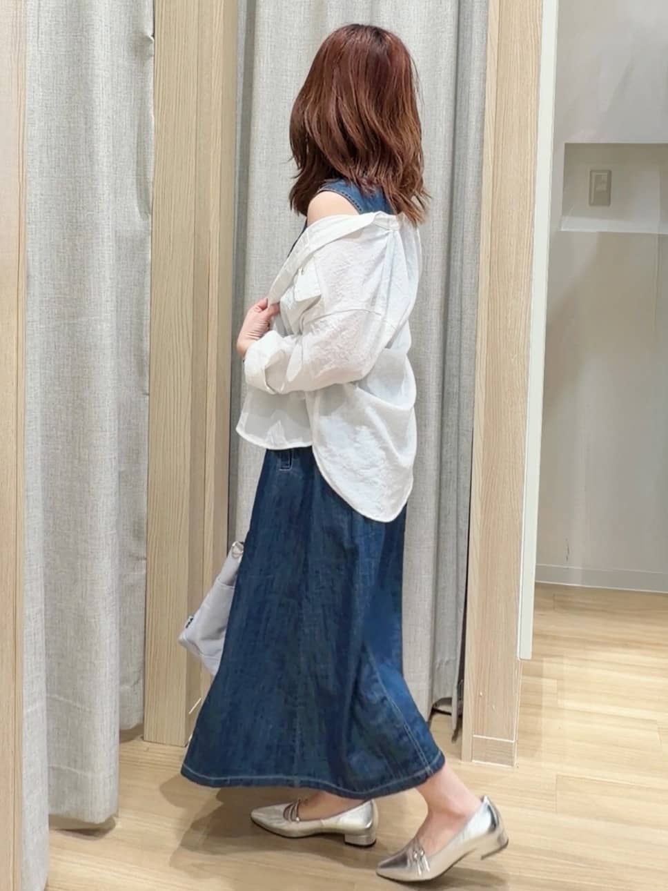 Fumikaさんの「grove｜【貴島明日香さん着用】お仕事も普段も。今どきワークシャツブラウス」を使ったコーディネート