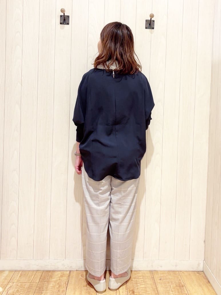 あいこさんの「SHOO･LA･RUE｜【NEW/22.5㎝-24.5㎝】洗えてサラサラ ニットパンプス」を使ったコーディネート