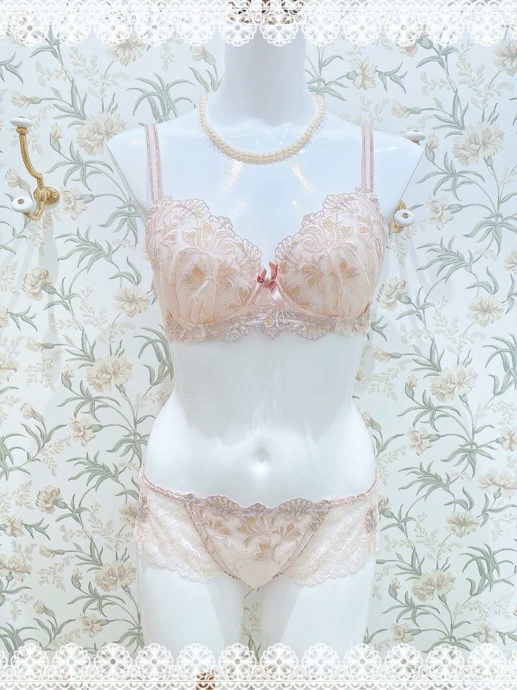 NENE さんの「Risa Magli｜リーゼル ブラジャー (D-F) ＜Side Shape（サイドシェイプ）＞」を使ったコーディネート