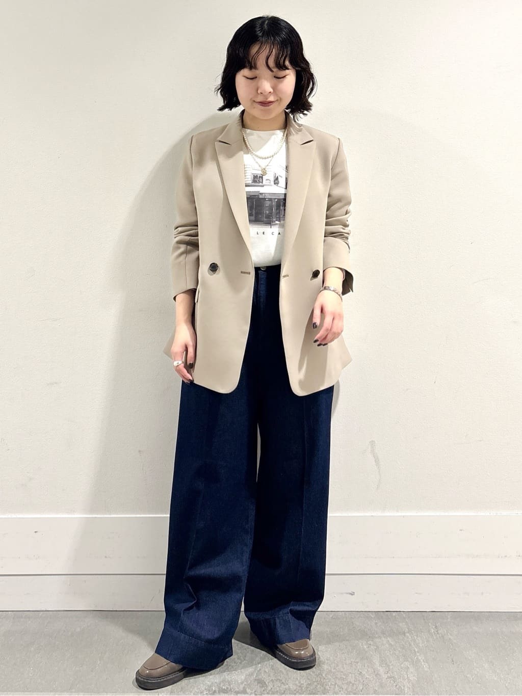 モエカさんの「UNTITLED｜◆【洗える/ストレッチ性】ダブルブレストジャケット」を使ったコーディネート
