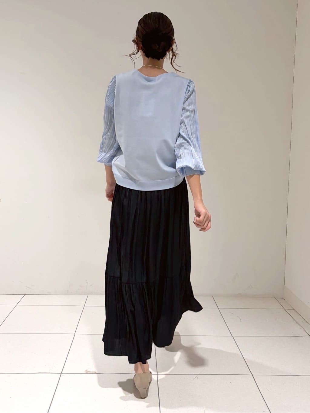 shioriさんの「INDIVI｜【洗える／華やか】袖プリーツニット」を使ったコーディネート