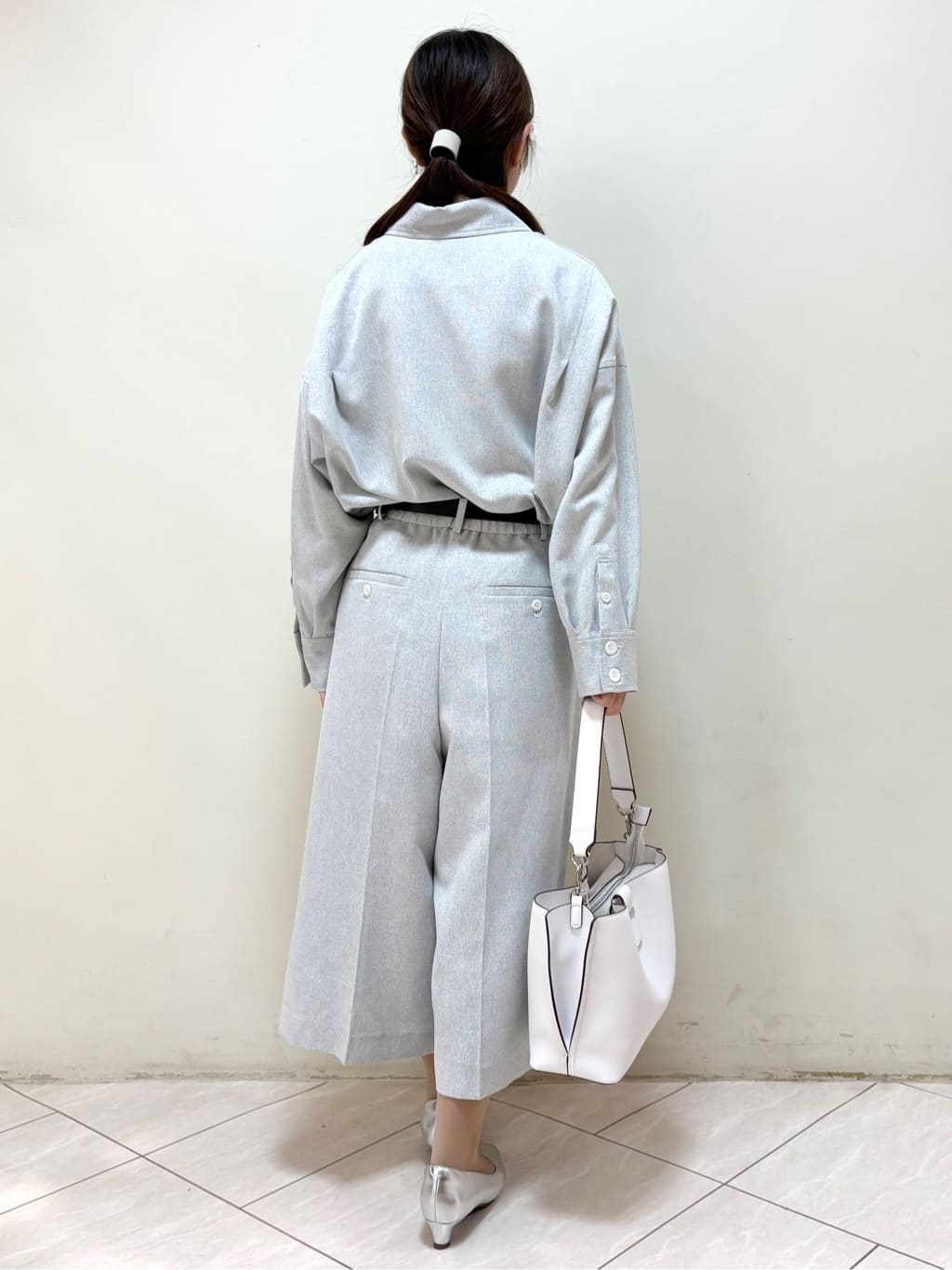 mikiさんの「Reflect｜リネンライクワイドミディパンツ」を使ったコーディネート