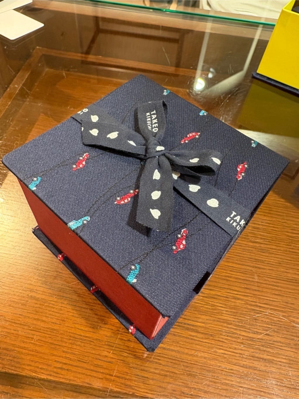 マチダさんの「TAKEO KIKUCHI｜【BOXセット】クラシックシャドーストライプ ネクタイ＆タイバー」を使ったコーディネート