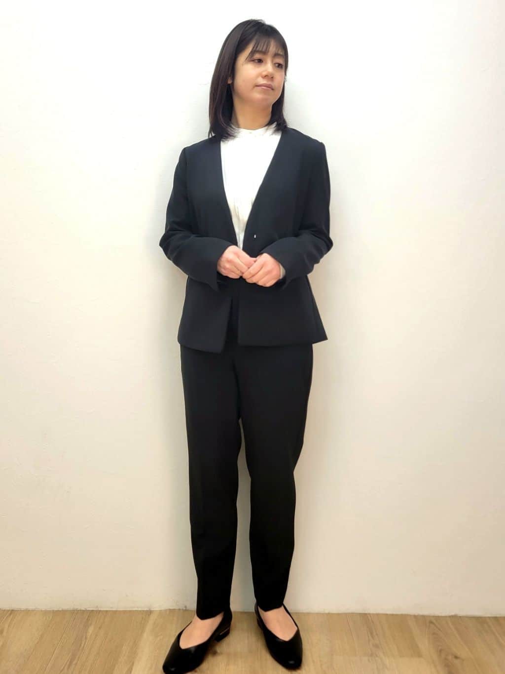 LISAさんの「OPAQUE.CLIP｜《通勤／セットアップ対応》 Vネックジャケット／ダブルクロス【洗濯機OK】」を使ったコーディネート