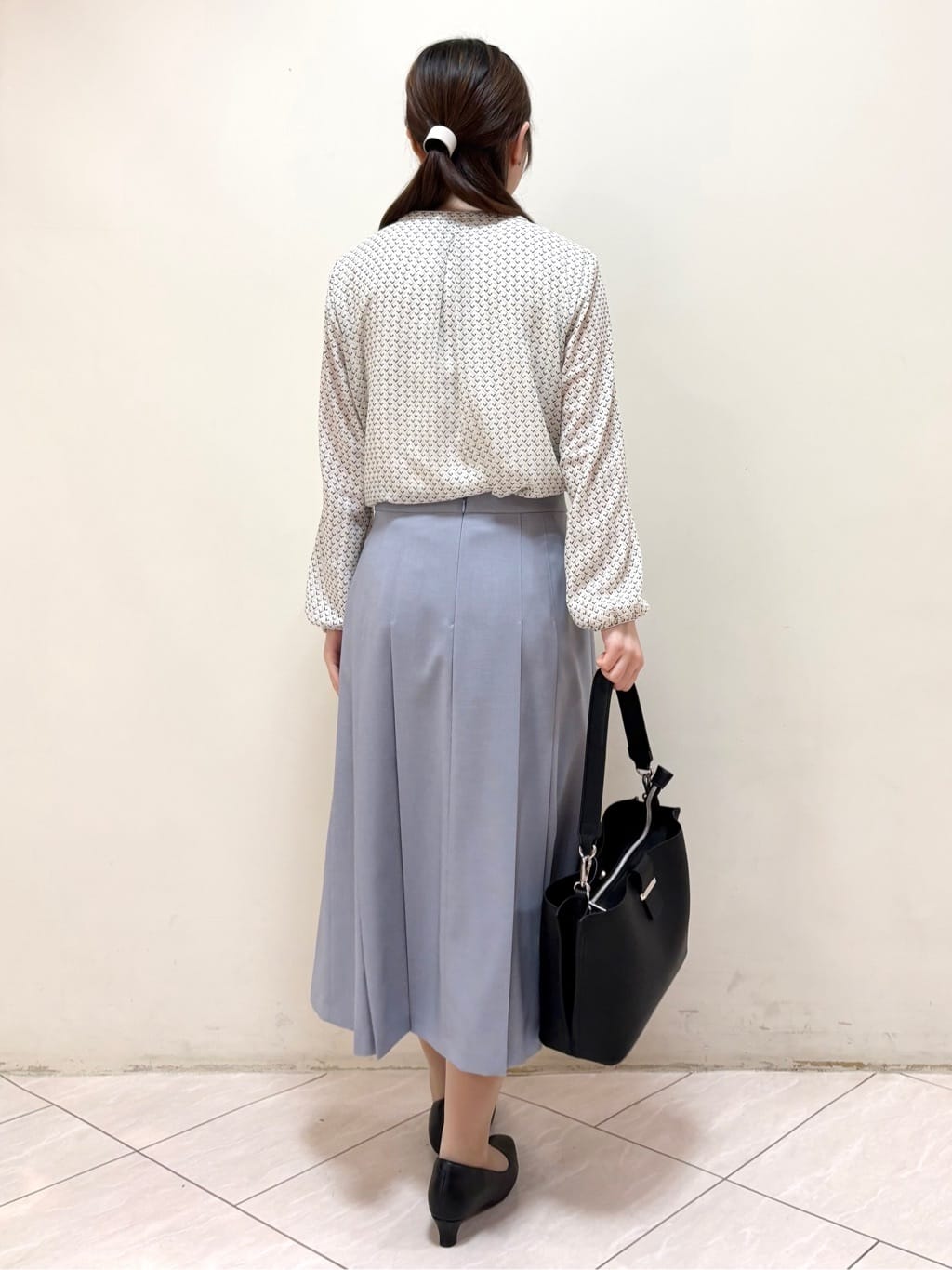 mikiさんの「Reflect｜【UVカット／接触冷感】フロントフリルシフォンブラウス」を使ったコーディネート