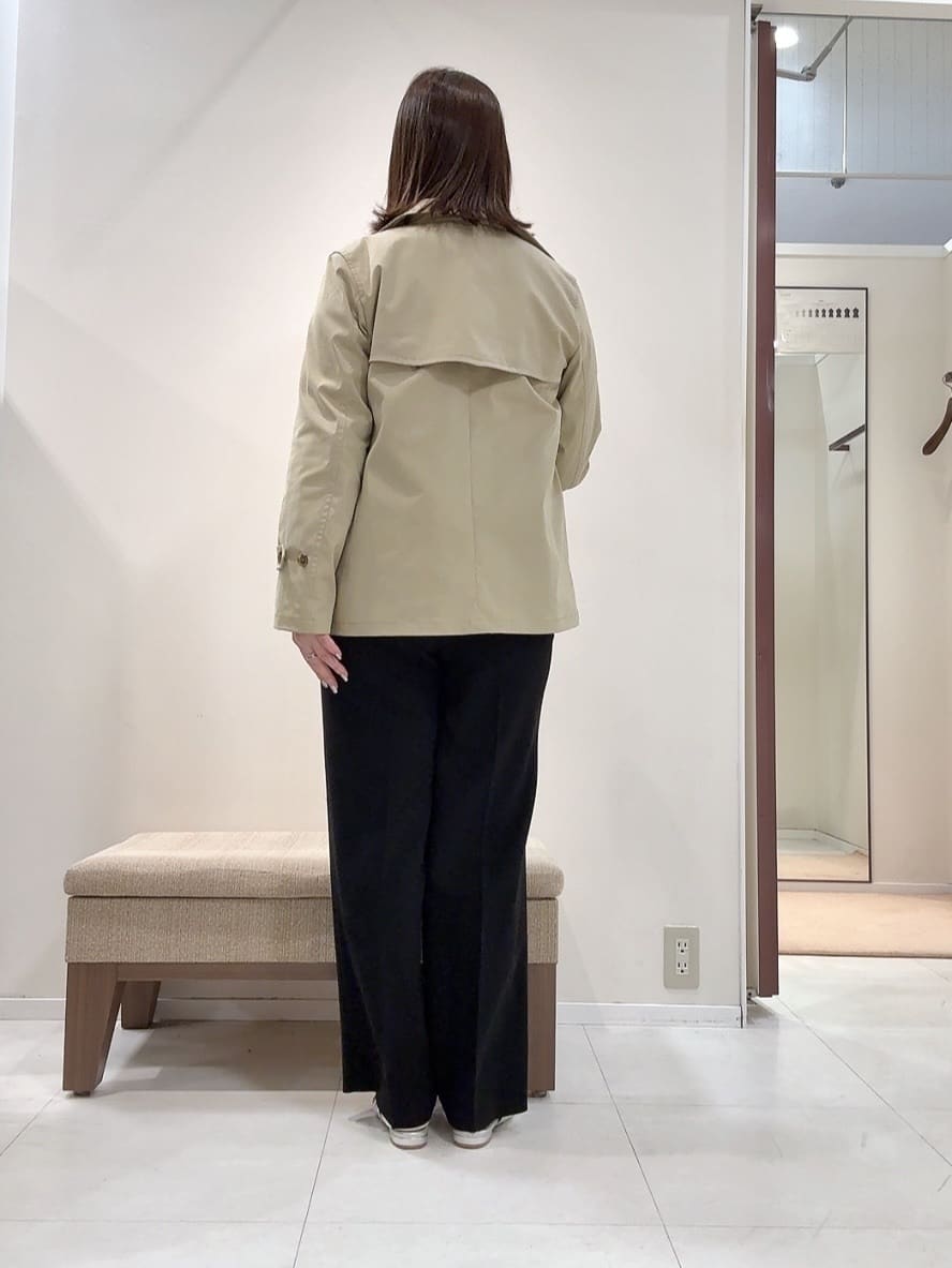 YUIさんの「UNTITLED｜【定番人気/はっ水/洗える】タスランショートトレンチコート」を使ったコーディネート