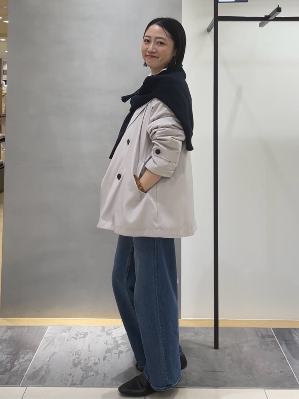 shihoさんの「INDIVI｜【撥水／UVケア／2WAY】超軽量ライナー付ライトトレンチコート」を使ったコーディネート