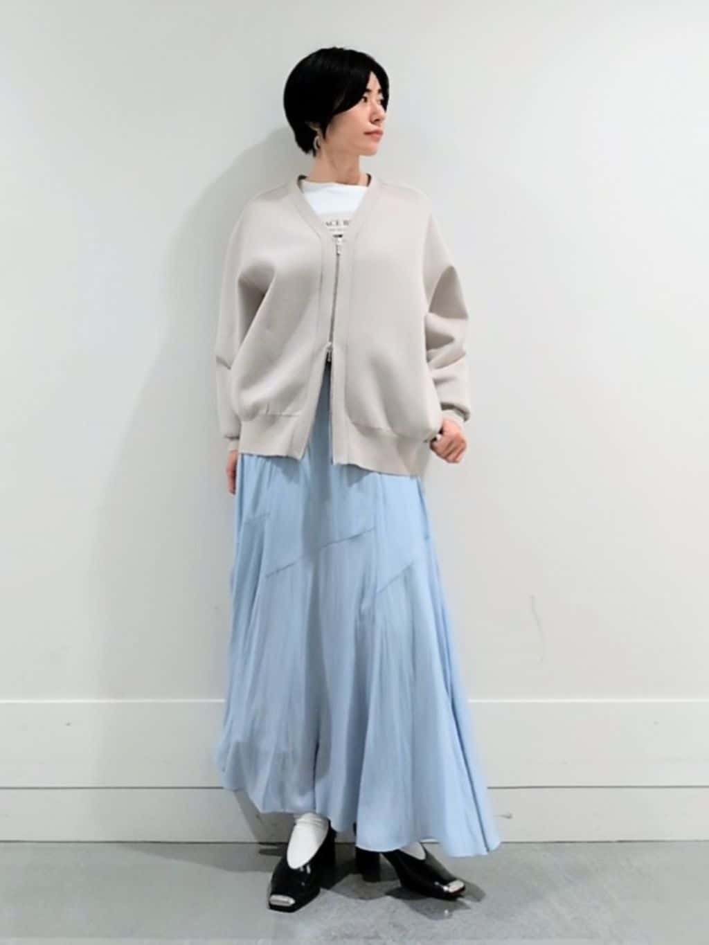 ミズタさんの「UNTITLED｜◆【洗える/後ろウエストゴム】ロングスカート」を使ったコーディネート
