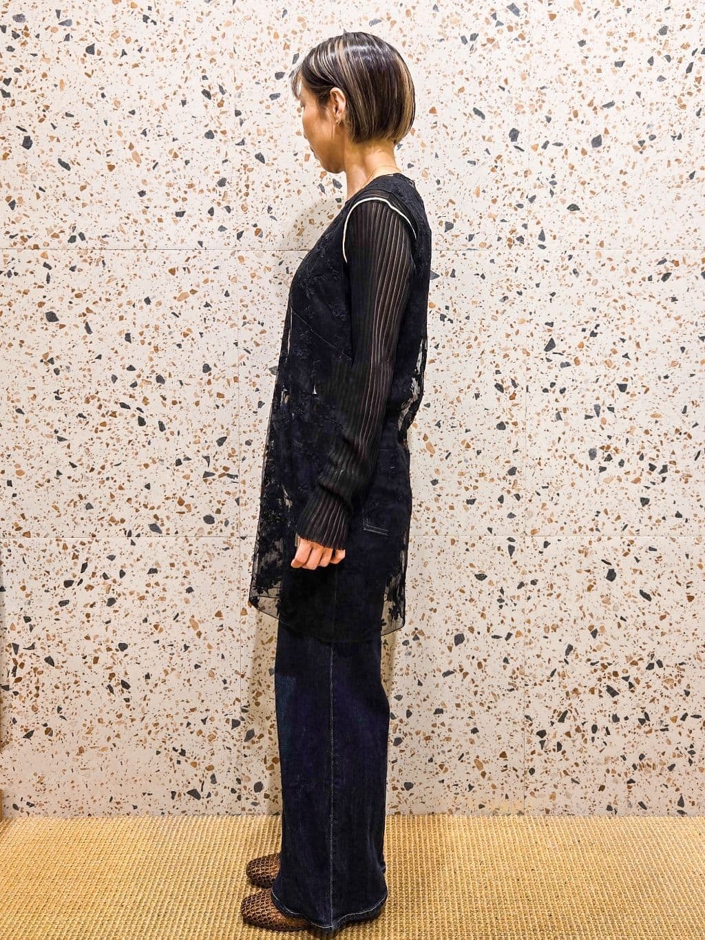 yoshimiさんの「OPAQUE.CLIP｜シアー刺繍チュニックブラウス【洗濯機OK】」を使ったコーディネート