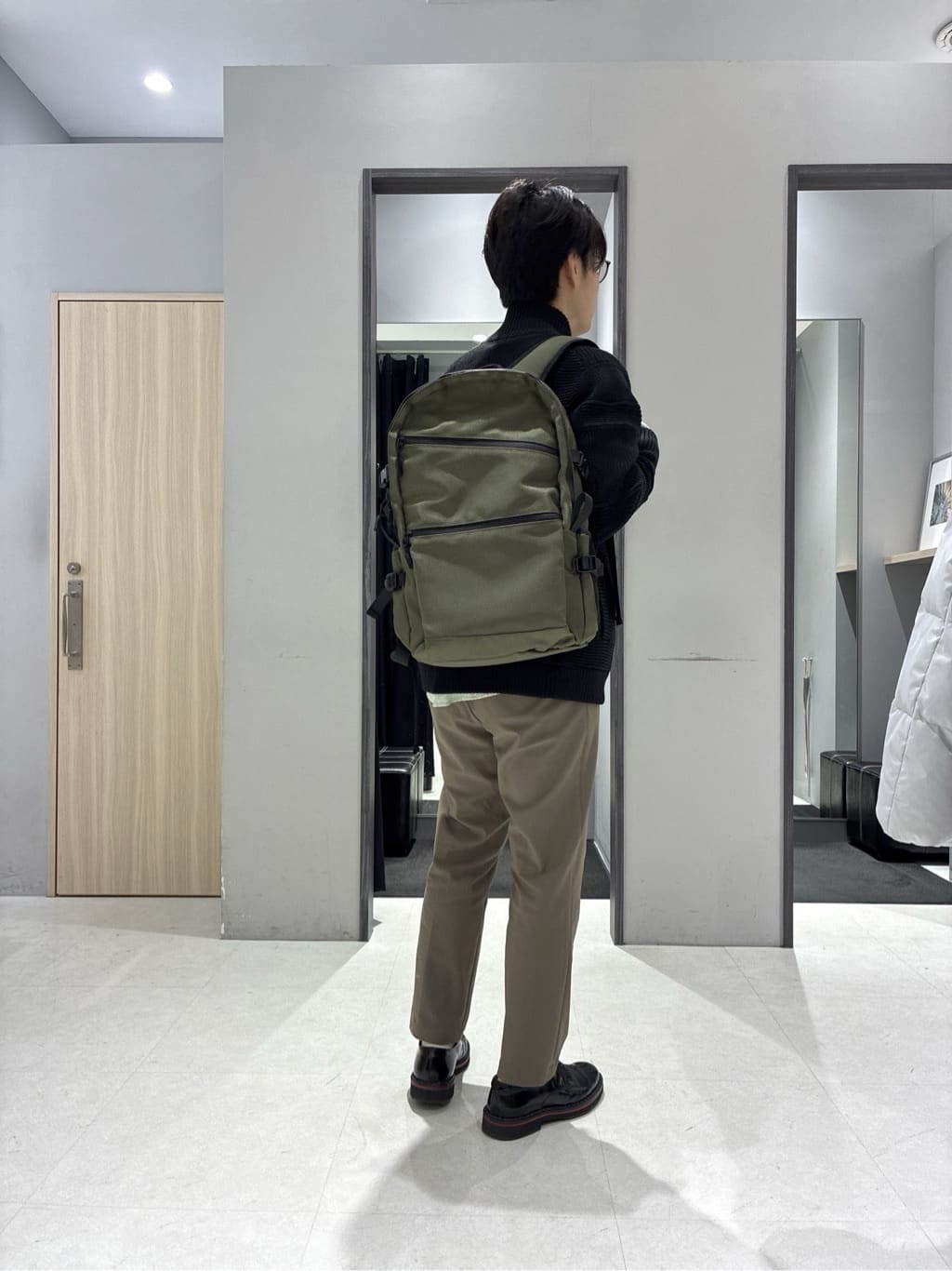 わいずみさんの「TAKEO KIKUCHI｜畦編みチェック ニットカーディガン」を使ったコーディネート