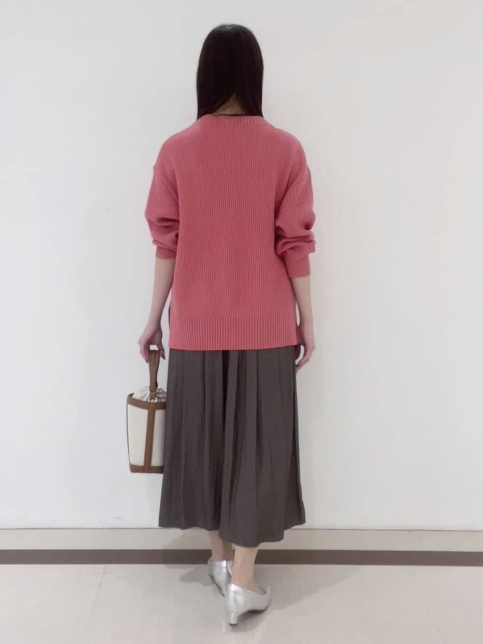 yukaさんの「Reflect｜【腰周りカバー／長め丈】モックネックニットプルオーバー」を使ったコーディネート