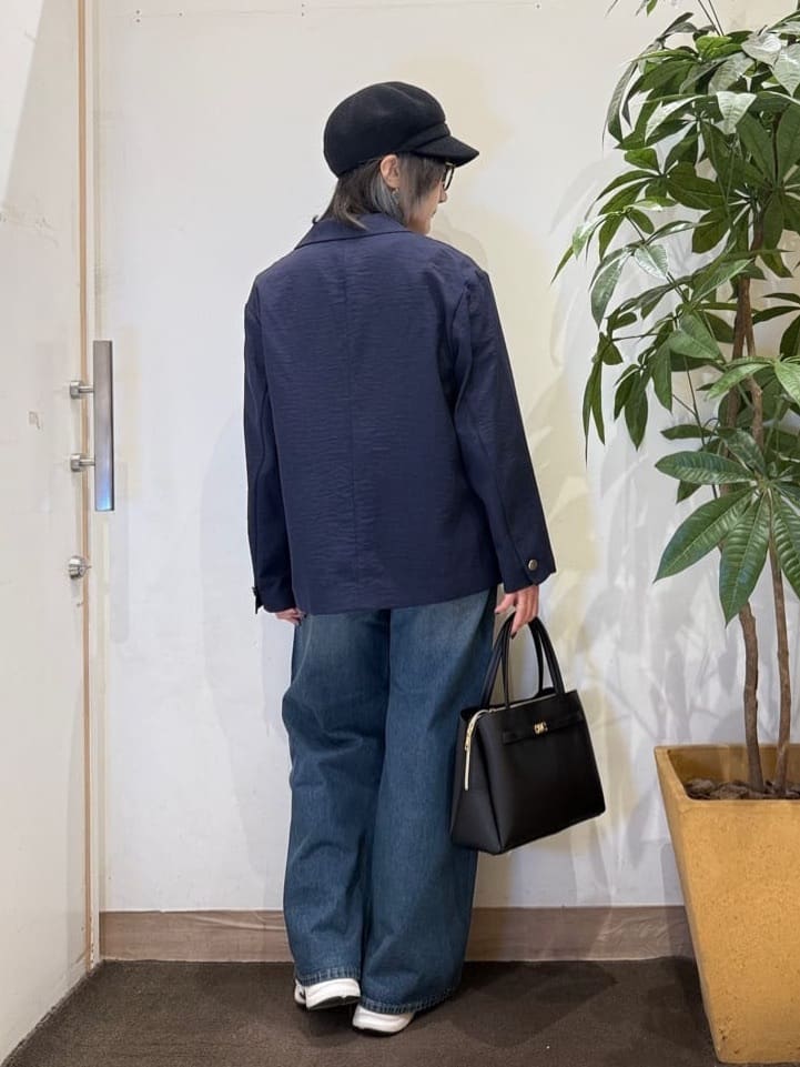 misakiさんの「SHOO･LA･RUE｜【SHOO・LA・RUE DENIM/S-LL】体型カバーにも バギーデニムワイドパンツ」を使ったコーディネート
