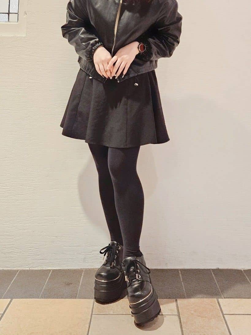 紫桜-shion-さんの「ESPERANZA｜超厚底ボリュームスニーカー」を使ったコーディネート