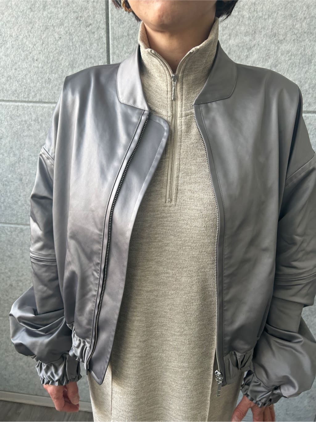 yukoさんの「CODE A｜satin bomber jacket」を使ったコーディネート