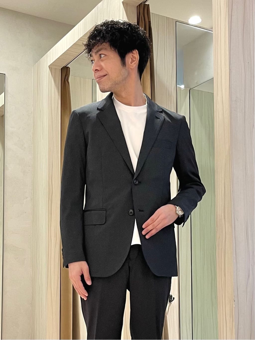 URAさんの「TAKEO KIKUCHI｜【ダウンライナー付き】ドビースタンドカラーコート」を使ったコーディネート