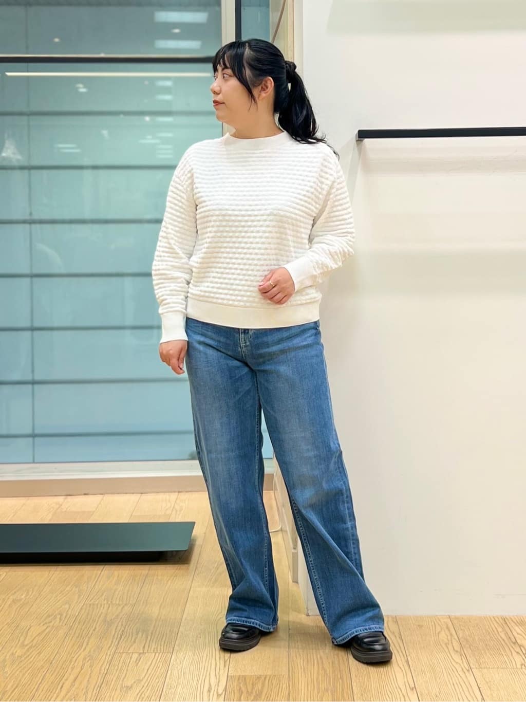 shimaさんの「INDIVI｜【花粉付着防止／撥水／UVケア】名品トレンチコート」を使ったコーディネート