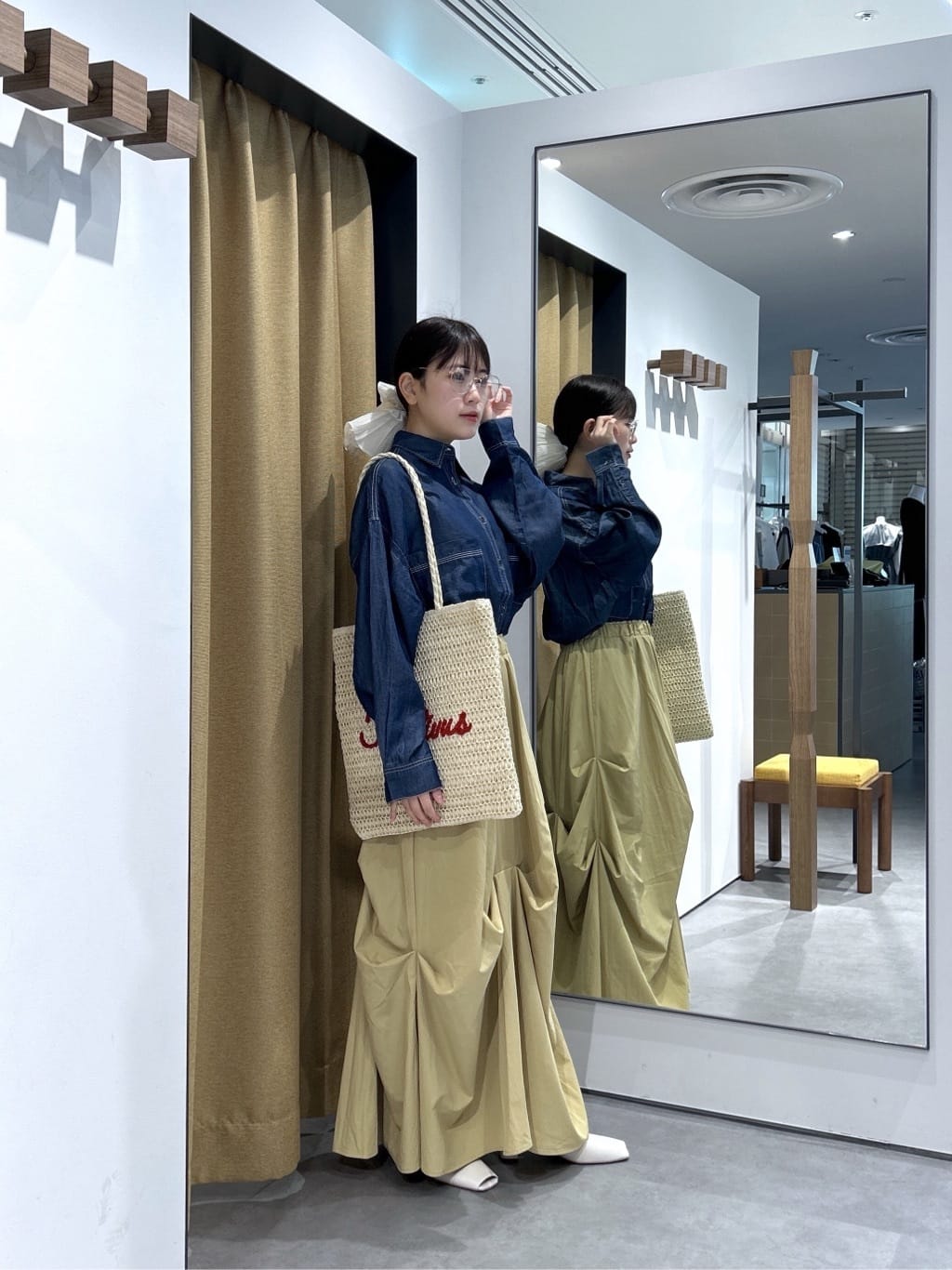 Renoさんの「INDIVI｜デニムシャツ」を使ったコーディネート