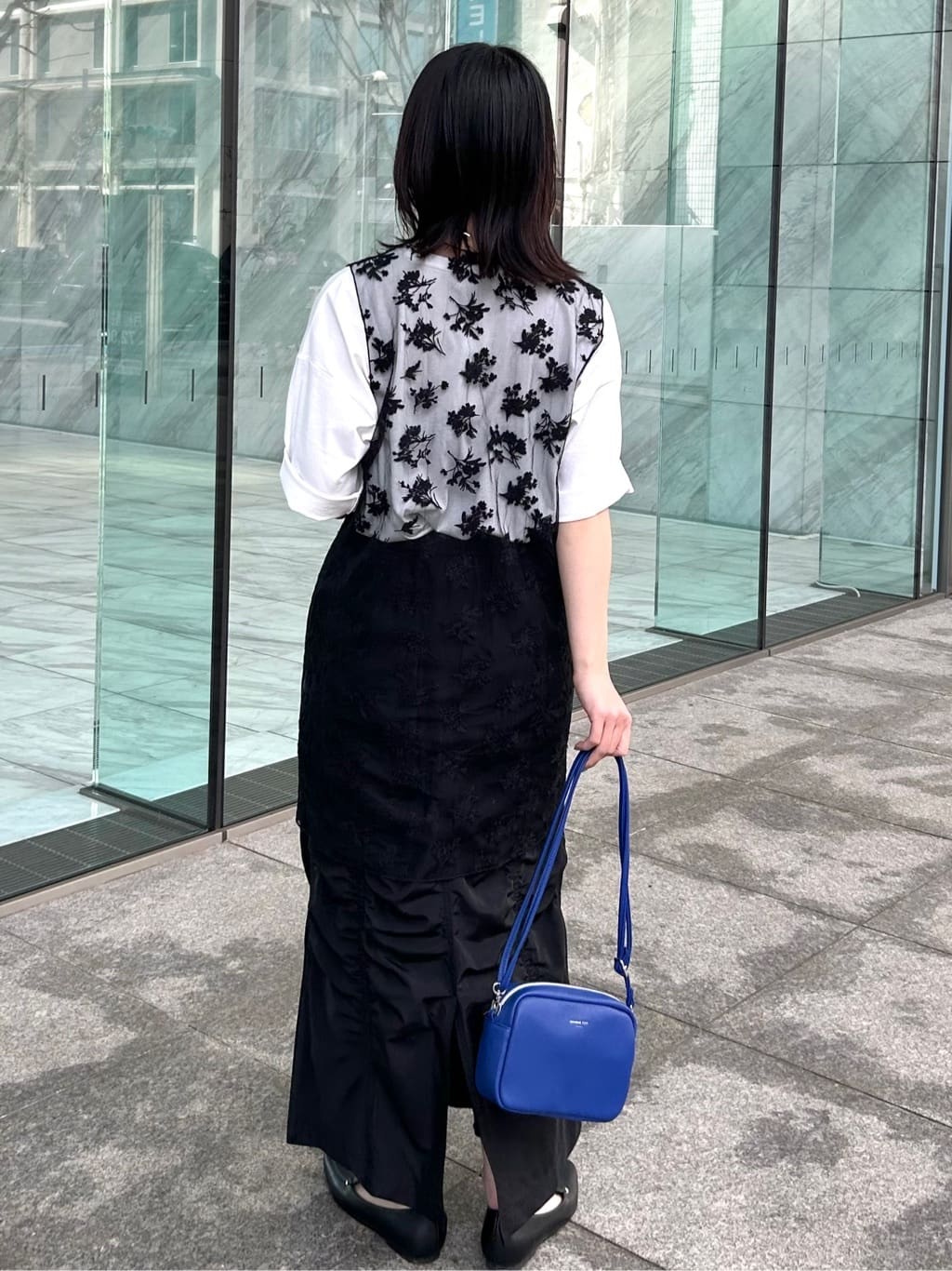RINAさんの「OPAQUE.CLIP｜シアー刺繍チュニックブラウス【洗濯機OK】」を使ったコーディネート