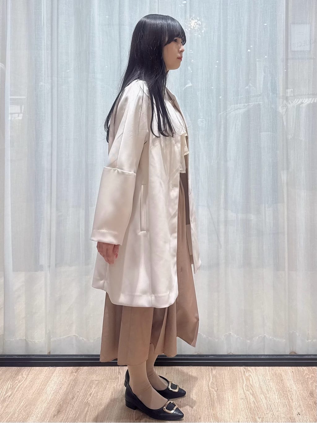 ぞうげさんの「OPAQUE.CLIP｜フォルムスリーブミドルコート【洗濯機OK】」を使ったコーディネート