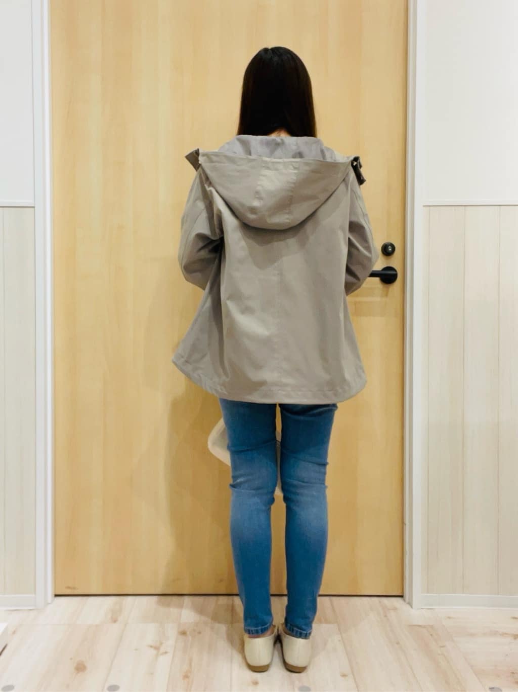 minamiさんの「SHOO･LA･RUE｜【洗濯機可/S-LL/体型カバー】横姿もきれい見え スポンディッシュ Aライントップス」を使ったコーディネート