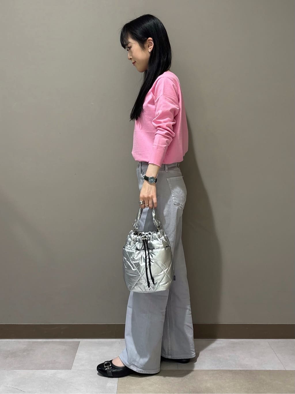 KEIKOさんの「INDIVI｜【洗える／前後2WAY／アンサンブル可能】ドルマンスリーブカーディガン」を使ったコーディネート