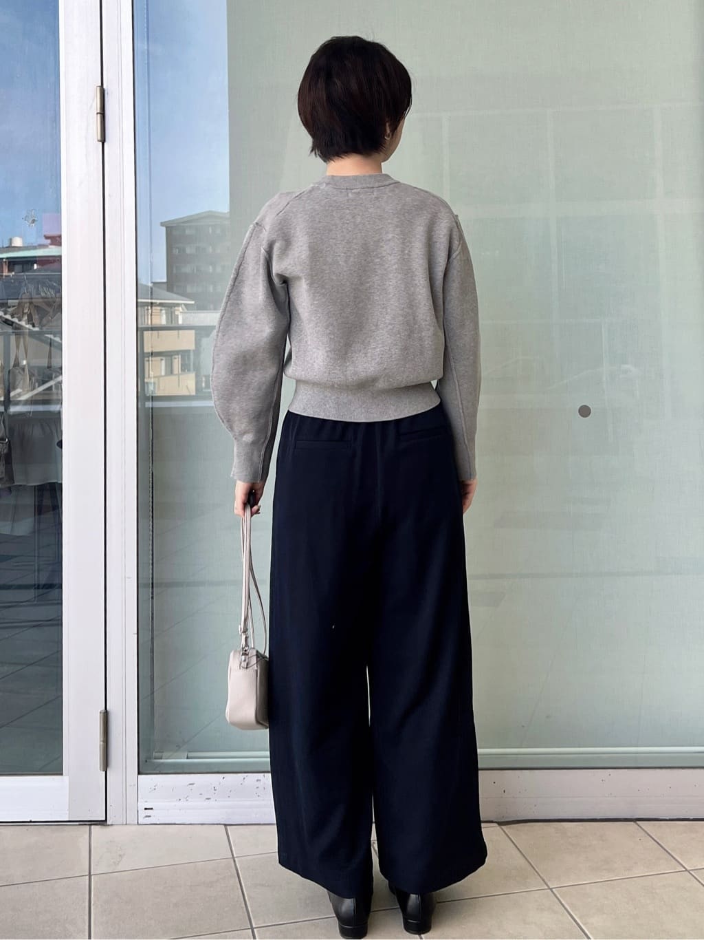 yo-koさんの「OPAQUE.CLIP｜スウェットライクショートニット【洗濯機OK】」を使ったコーディネート