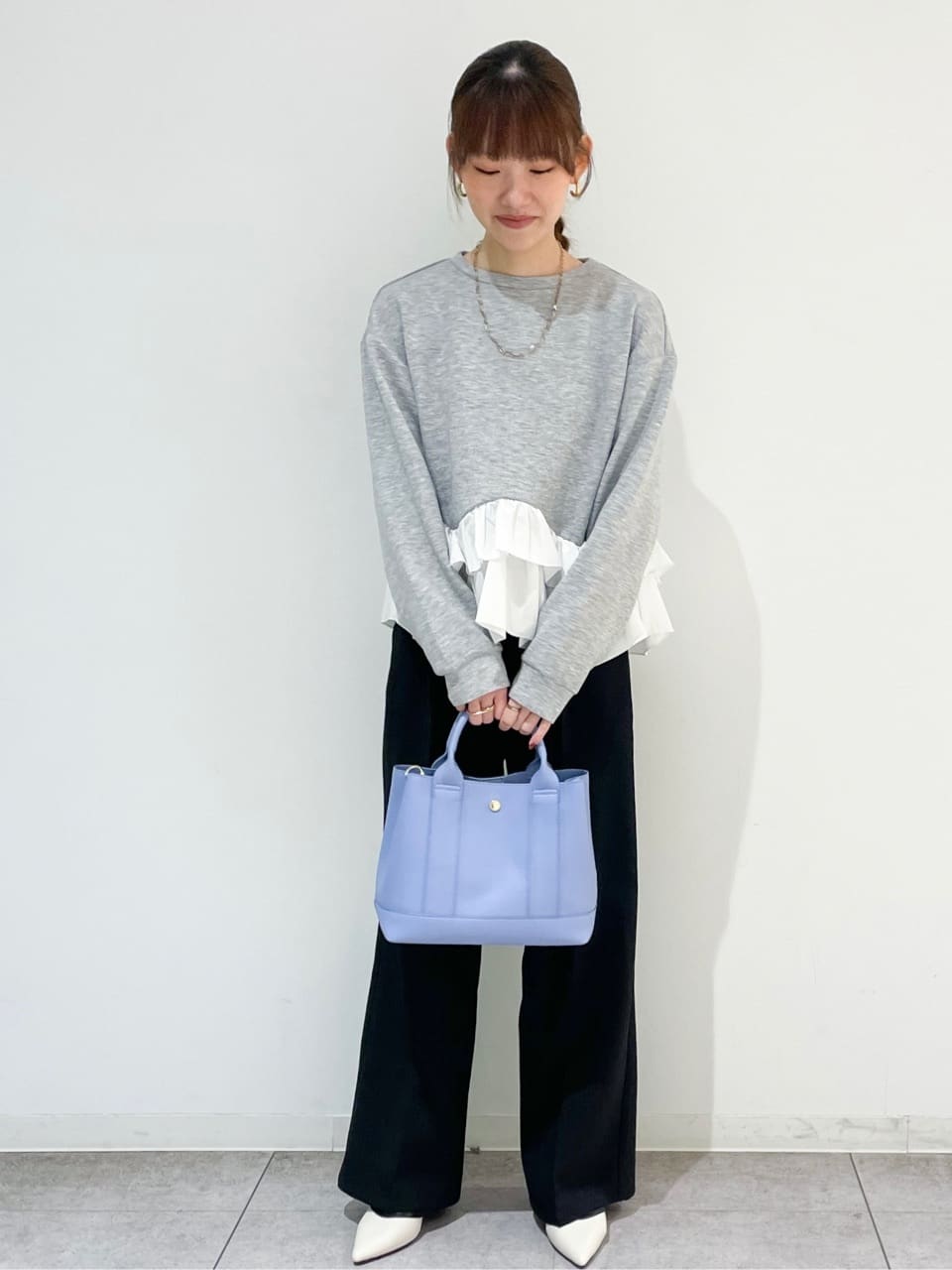 AYAさんの「OPAQUE.CLIP｜裾フリルドッキングトップス【洗濯機OK】」を使ったコーディネート