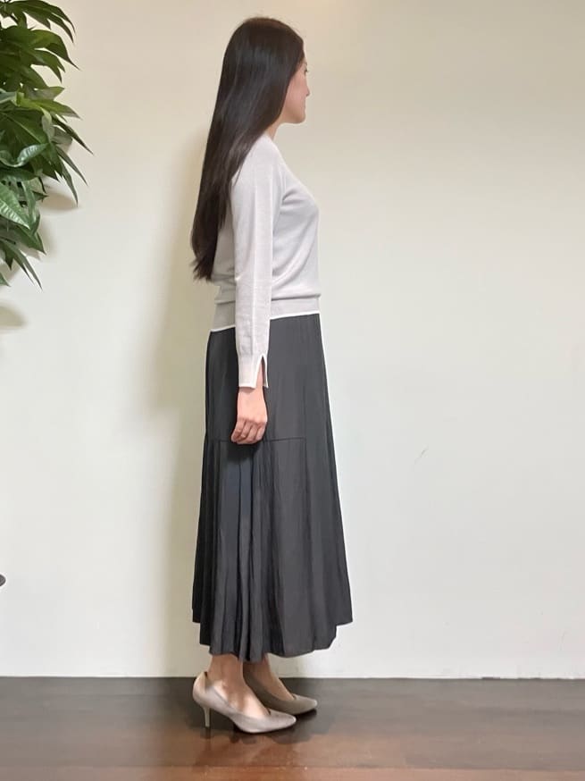 カレンさんの「UNTITLED｜【アンサンブル可/洗える】ウォームスパン カーディガン」を使ったコーディネート