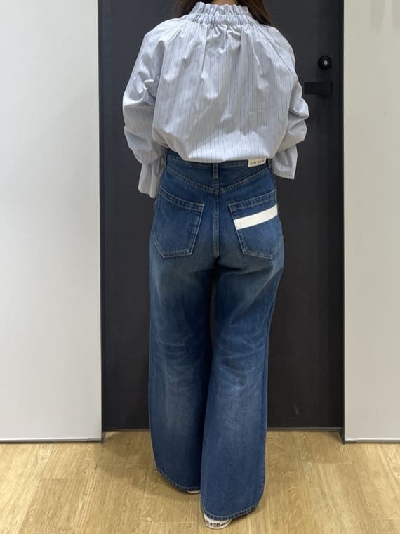 Minaさんの「Dessin｜【洗える】フリルボウタイストライプブラウス」を使ったコーディネート