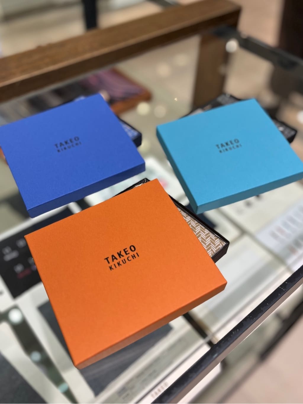 uedaさんの「TAKEO KIKUCHI｜ハンカチ名刺入れセット」を使ったコーディネート