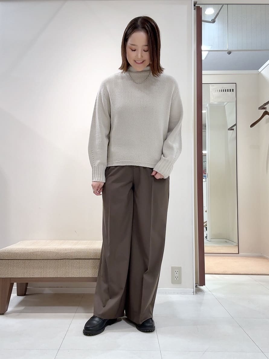 YUIさんの「UNTITLED｜【はっ水機能/フード取り外し可】ミディダウンコート」を使ったコーディネート
