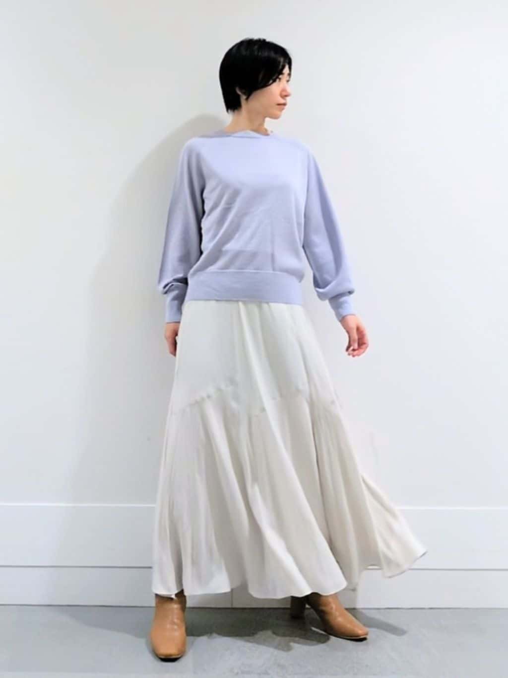 ミズタさんの「UNTITLED｜【はっ水機能/フード取り外し可/防寒】ロングダウンコート」を使ったコーディネート